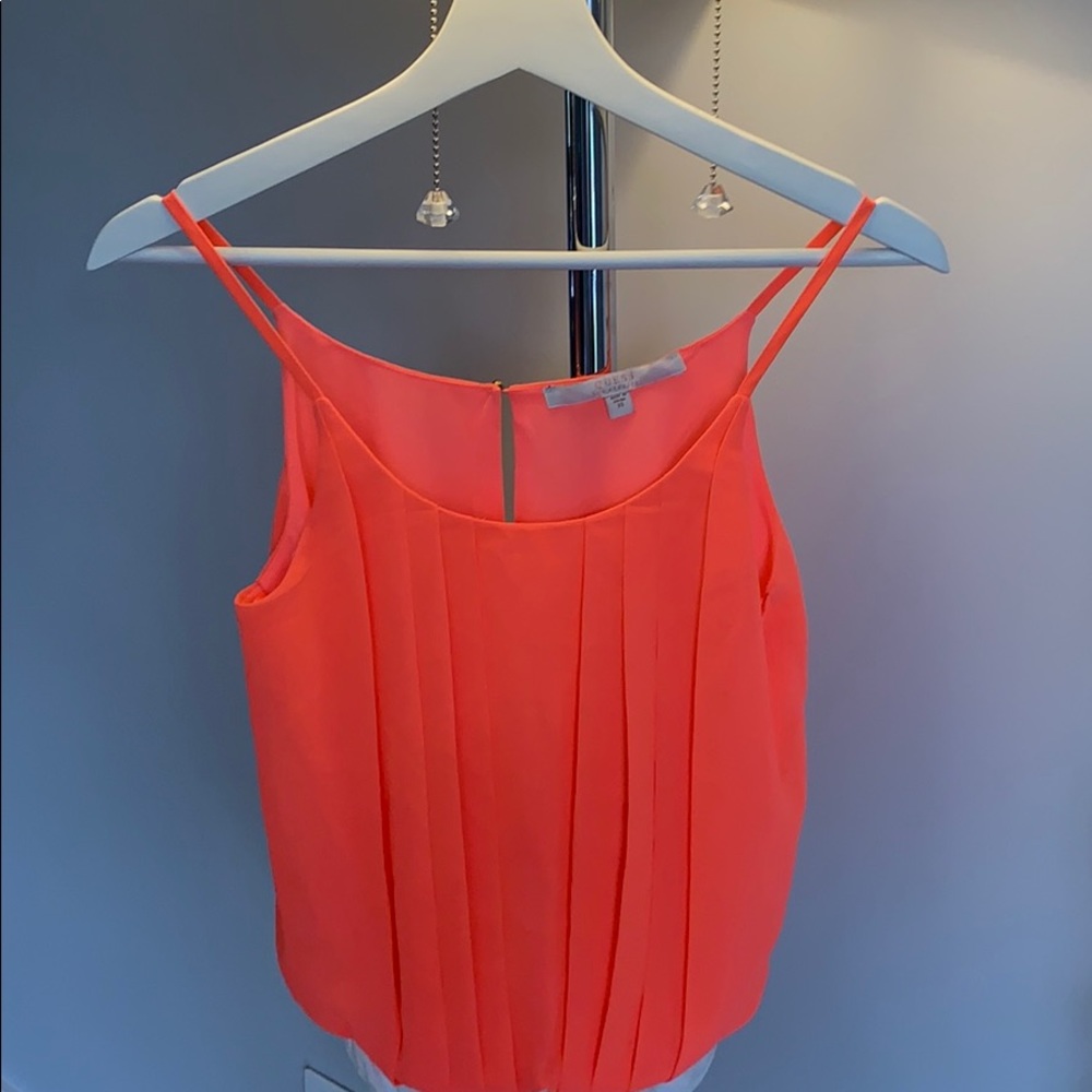Beautiful colour Coral Guess bodysuit tank
